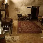 Naturels Cave House 4* ウルギュップ