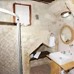 Naturels Cave House ウルギュップ