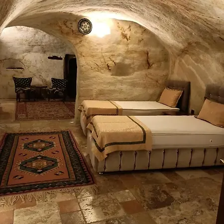 Naturels Cave House 4*
