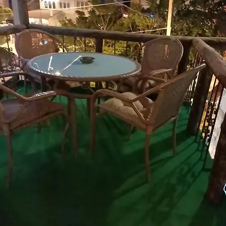 Naturels Cave House Bed & Breakfast 4*