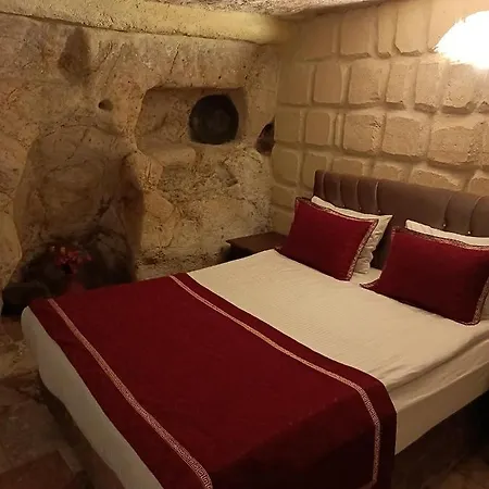 Naturels Cave House Bed & Breakfast