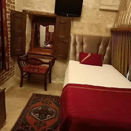 Naturels Cave House Hotel 4*