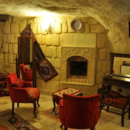 Naturels Cave House