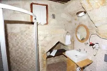 Naturels Cave House أوروغوبْ