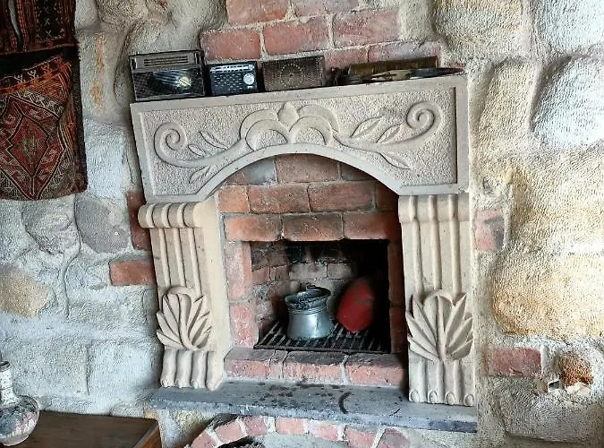 Hotell Naturels Cave House 4*