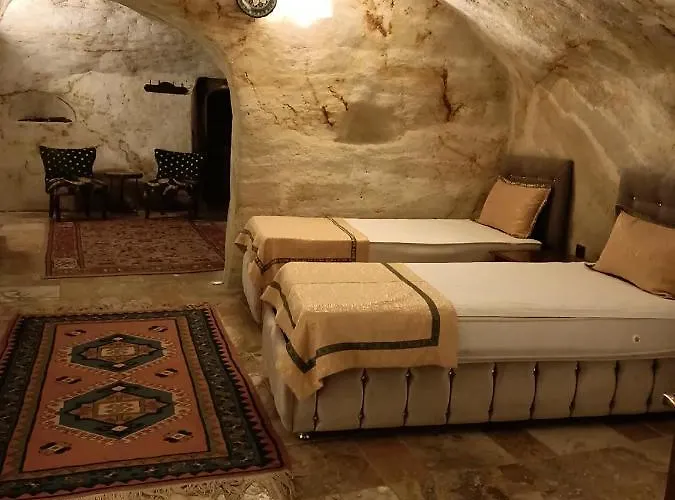 Naturels Cave House 4*