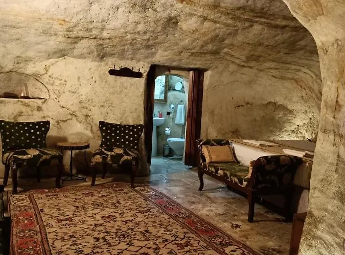 Hotell Naturels Cave House 4*