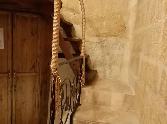 Naturels Cave House Hotel 4*