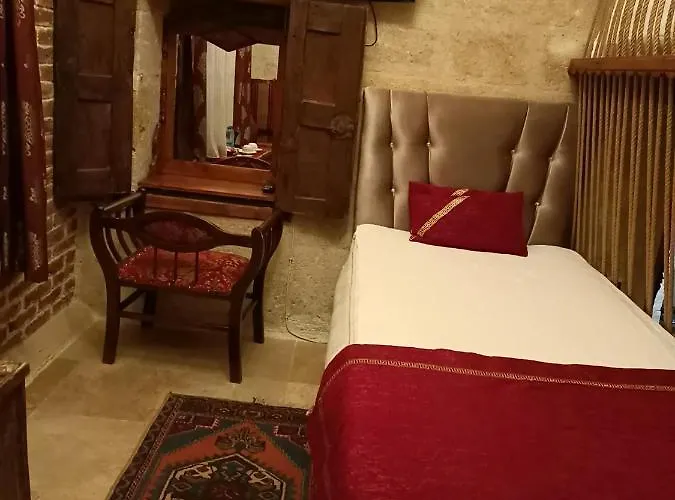 Naturels Cave House Hotel 4*