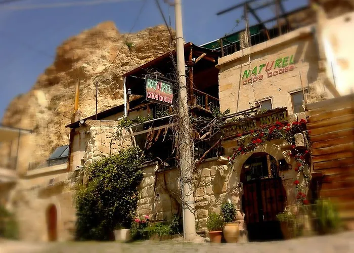 Hotell Naturels Cave House 4*